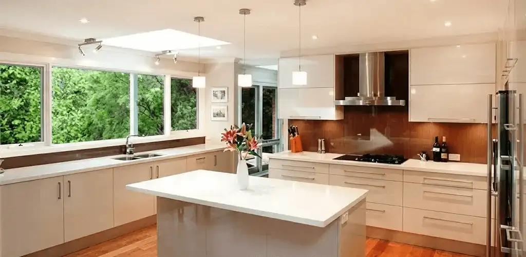Kitchen cabinet refacing and remodel results in a modern kitchen in Los Angeles, CA